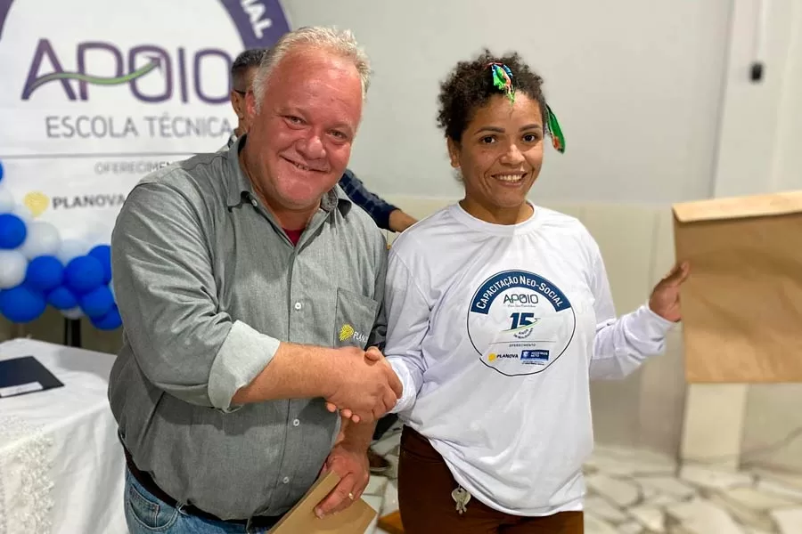 Prefeitura de Medeiros Neto em parceria com Planova e Neo-Energia ofertam cursos de capacitação para novos contratados