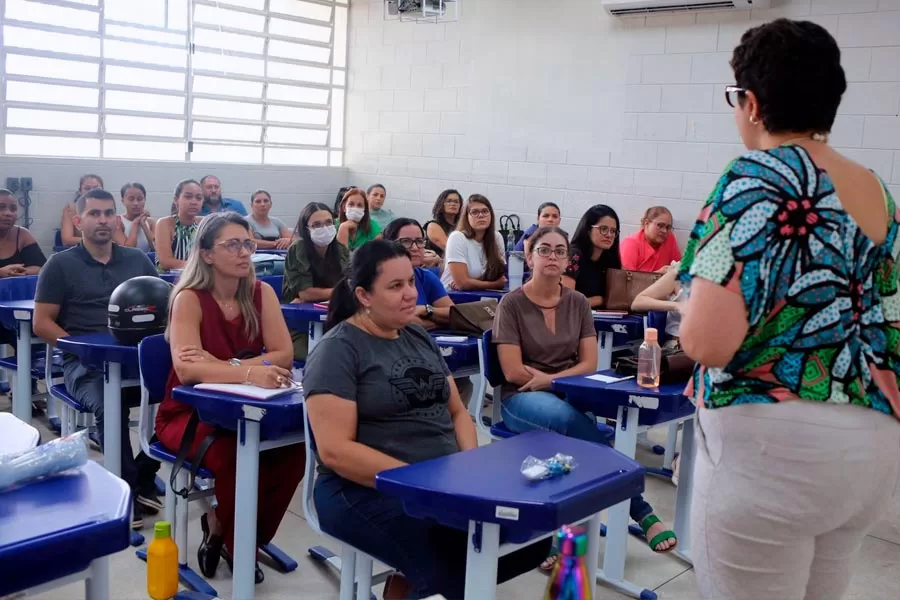 Equipes do SAMU recebem treinamento voltado para simulados de acidentes realísticos de múltiplas vítimas