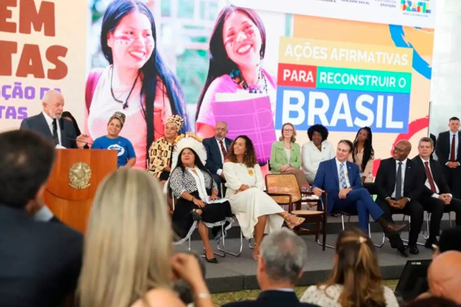 Sancionada pelo presidente Lula, nova Lei de Cotas amplia vagas nas universidades públicas