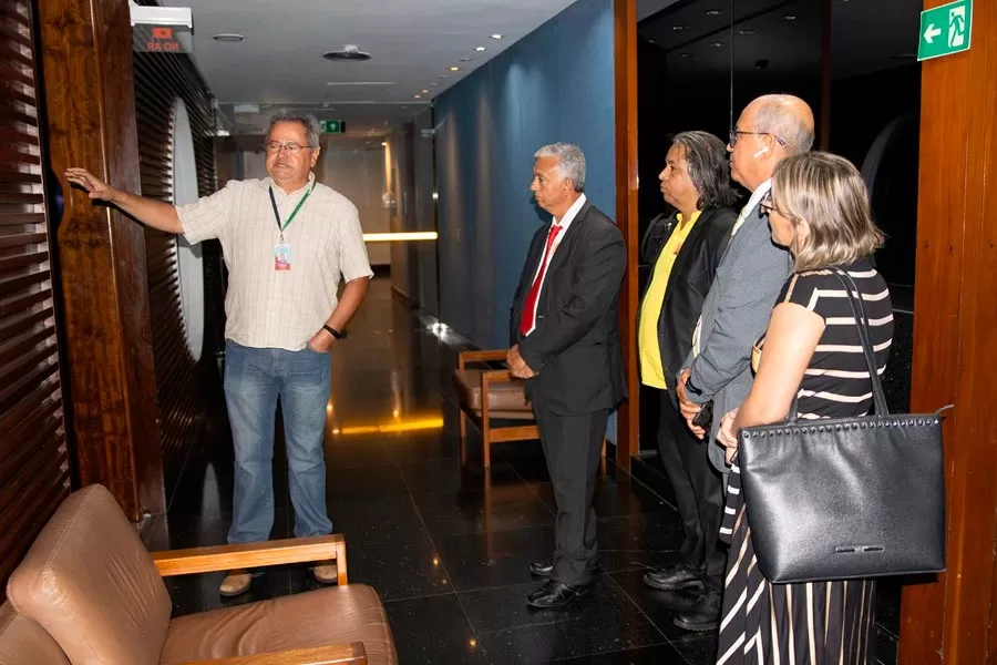 Caravelas Celebra Conquista na Comunicação e Transparência Pública