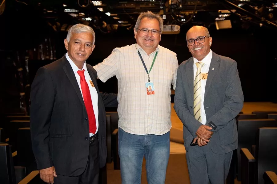 Caravelas Celebra Conquista na Comunicação e Transparência Pública