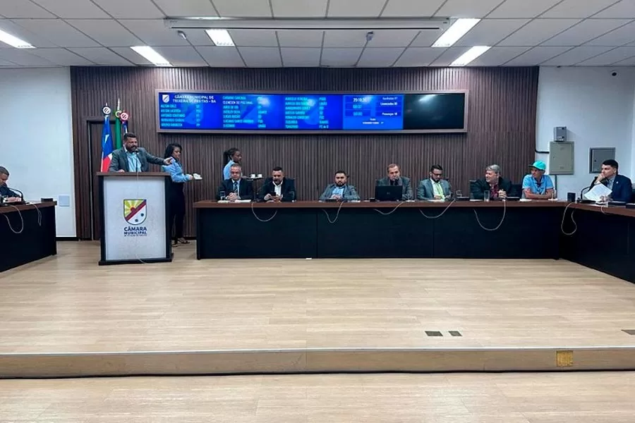Câmara Municipal de Teixeira aprova Projeto de Lei nº 38/2023 que autoriza venda e permuta de áreas públicas