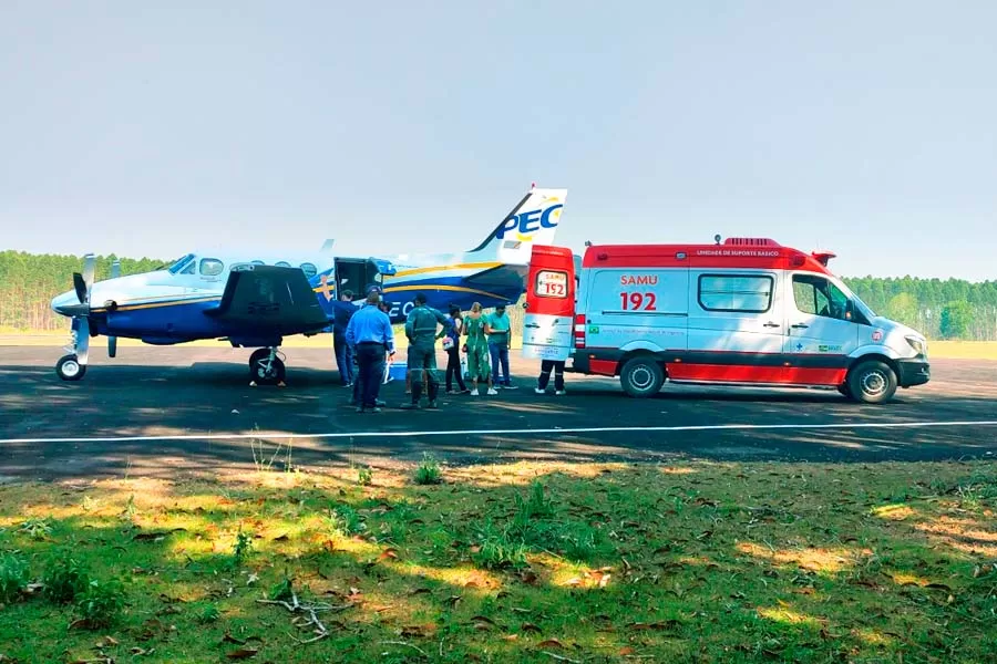 Criança de 4 anos é transferida em UTI Aérea com urgência de Mucuri para Salvador