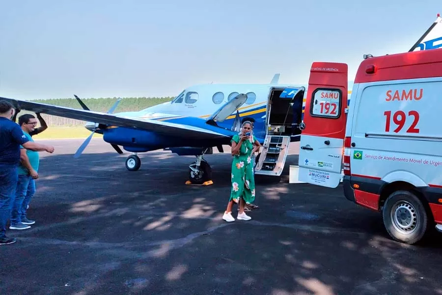 Criança de 4 anos é transferida em UTI Aérea com urgência de Mucuri para Salvador