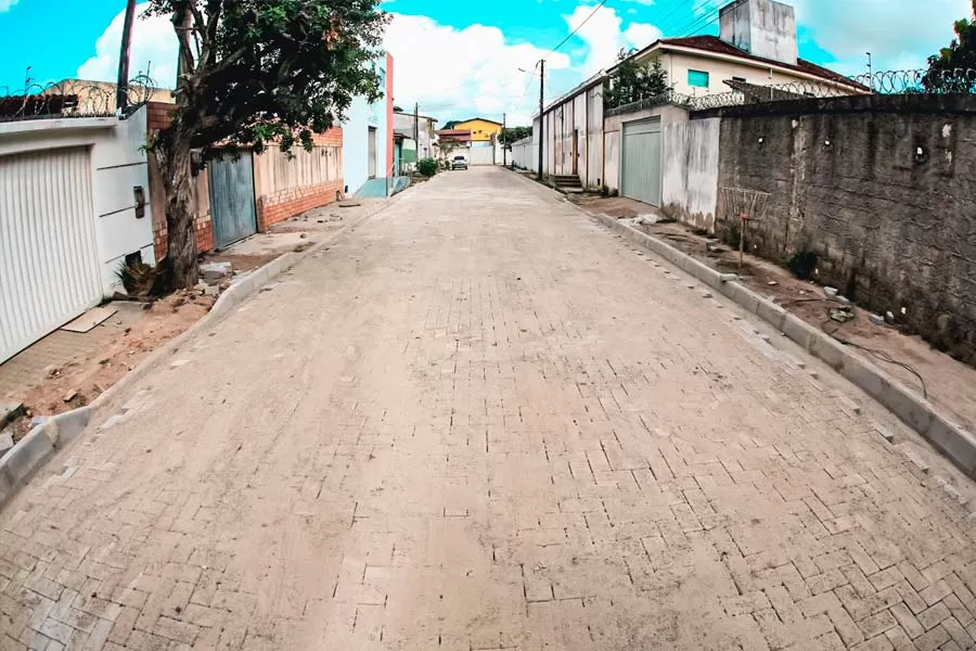 Prefeitura prossegue com pavimentação do bairro Kaikan