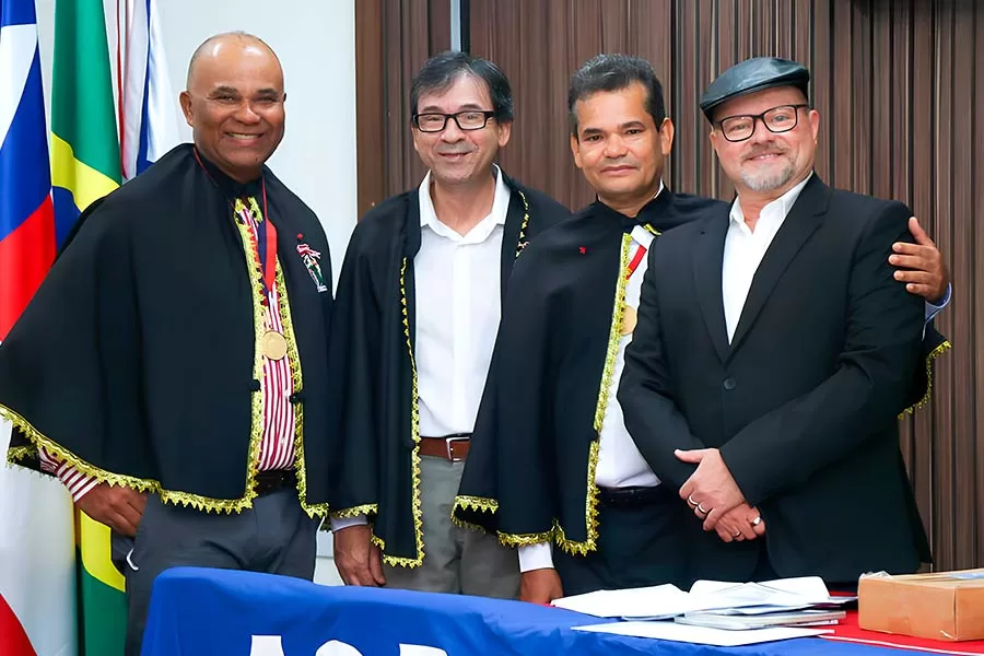 Academia Teixeirense de Letras encerra ano de 2023 com belíssima sessão solene