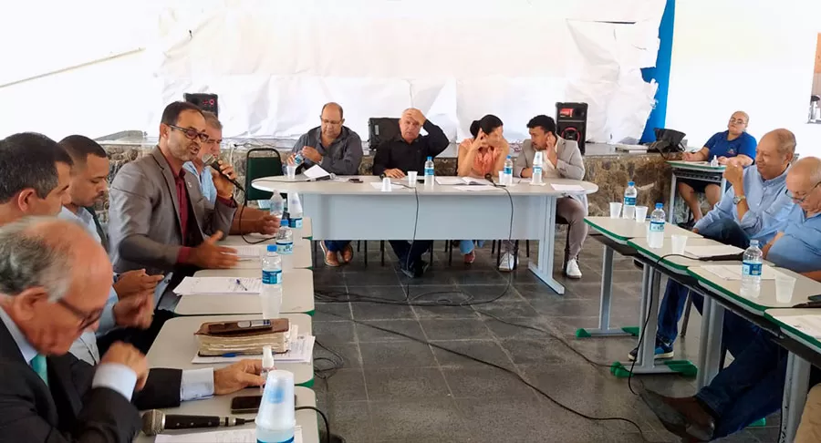 Câmara aprova as contas de 2021 da prefeita de Nova Viçosa, Luciana Machado