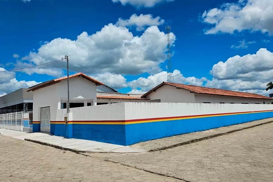 Mucuri: Prestes à inauguração da nova Escola Municipal com Quadra Coberta em Cruzelândia