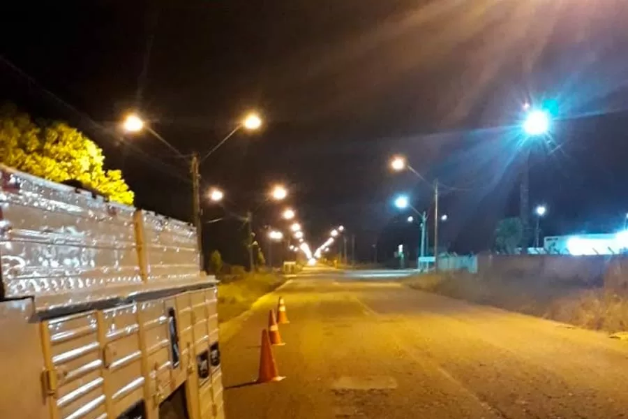 Prefeitura inicia manutenção da iluminação pública na rodovia BA-290