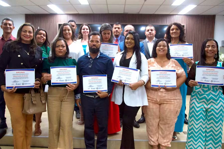 Confira como foi a cerimônia de posse dos novos conselheiros tutelares em Teixeira de Freitas