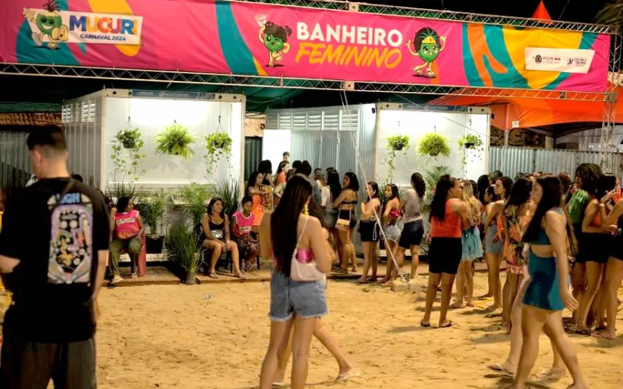 Show memorável de Barões da Pisadinha anima a segunda noite do Carnaval de Mucuri