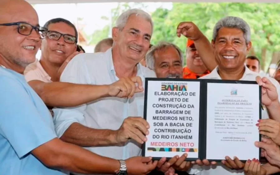 Medeiros Neto recebe visita do governador Jerônimo Rodrigues após fortes chuvas