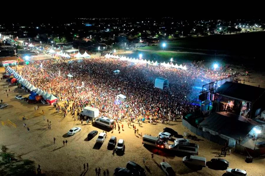 Mucuri encerra folia com recorde de público nos 5 dias de festa “Os grandes carnavais voltaram”