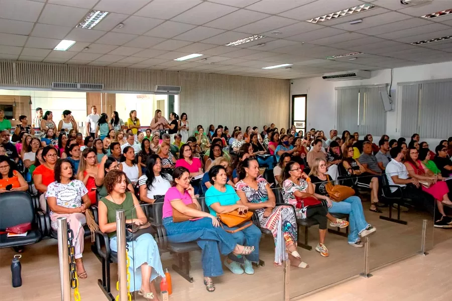 Audiência pública de monitoramento e avaliação do PME é realizada em Teixeira de Freitas