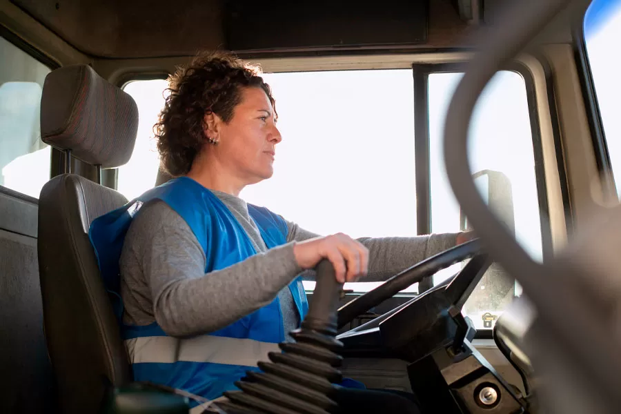 Suzano e Santa Clara abrem vagas para formação de condutoras de transporte coletivo