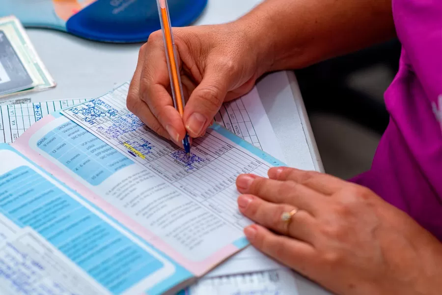 Vacina contra a dengue está disponível na rede pública de Teixeira de Freitas; saiba onde encontrar