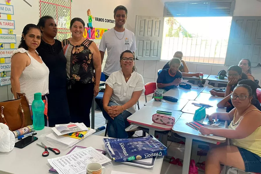 Prefeitura de Medeiros Neto realiza atendimentos diversos na APAE/Escola Girassol