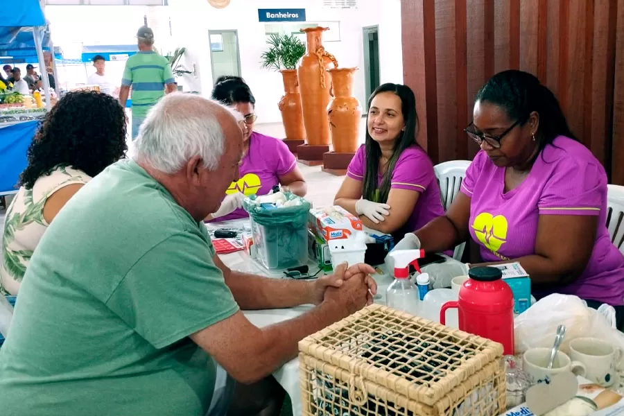 CTA e PSFs se reúnem para oferecer serviços de saúde e cidadania na feira livre de Itabatã