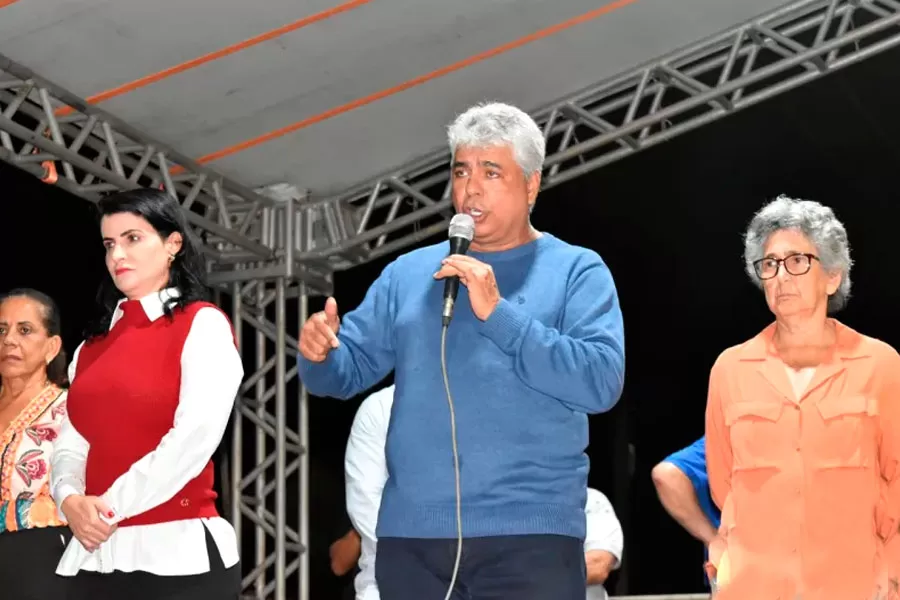 Prefeitura inaugura praça no bairro Jardim Primavera e pavimentação de ruas em Posto da Mata