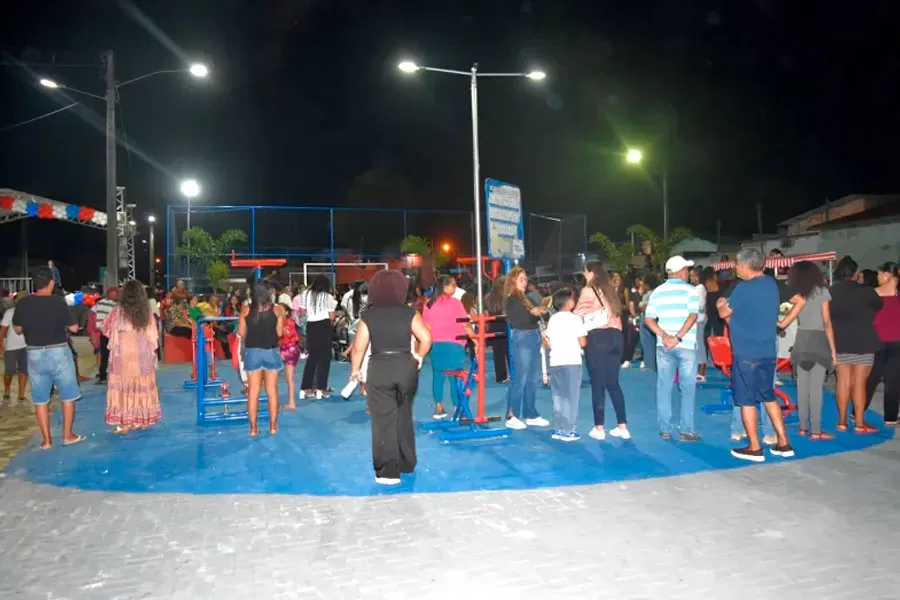 Prefeitura inaugura praça no bairro Jardim Primavera e pavimentação de ruas em Posto da Mata