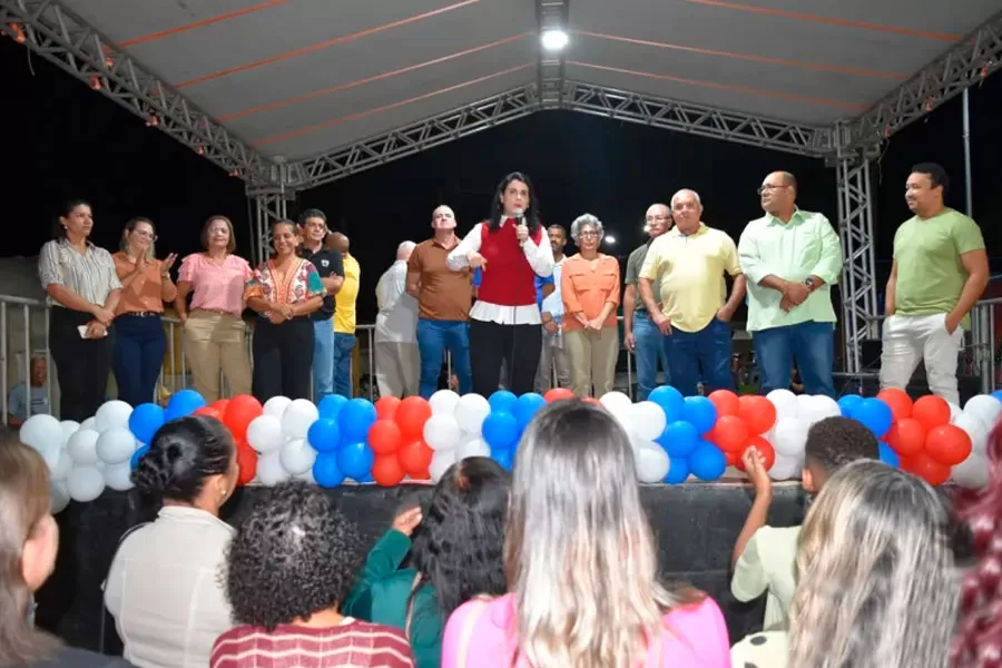 Prefeitura inaugura praça no bairro Jardim Primavera e pavimentação de ruas em Posto da Mata