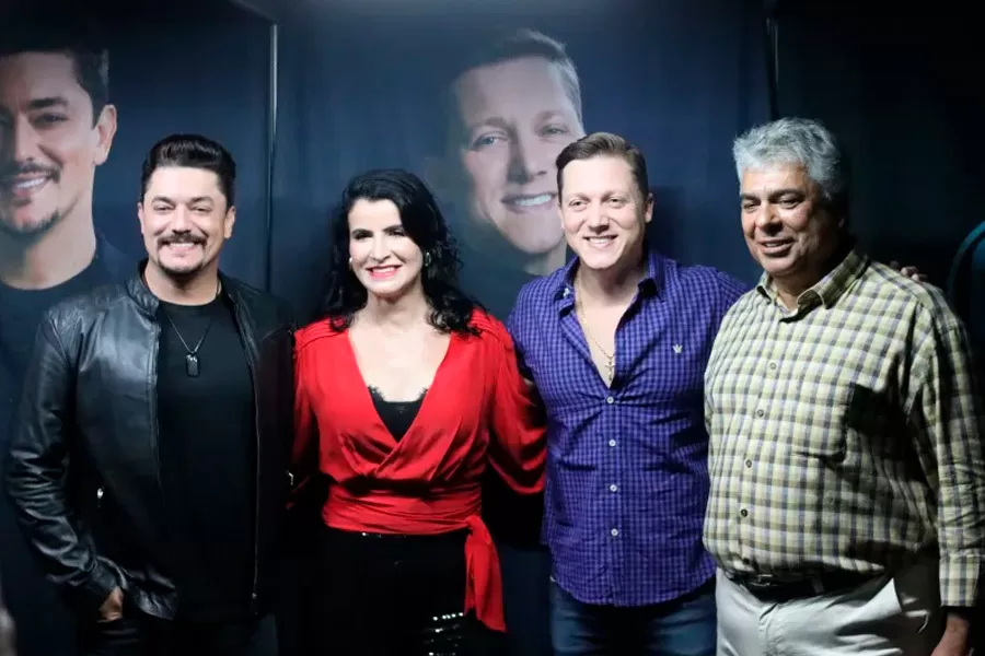 Quadrilha e forró animam primeira noite do Santo Antônio Casamenteiro em Posto da Mata