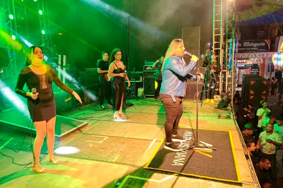 Última noite do 36º Arraiá do Água Fria consolida sucesso absoluto em Medeiros Neto