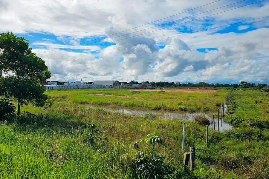 Terreno alagadiço faz Governo da Bahia aditivar e reajustar obra do Colégio Estadual de Tempo Integral Terreno alagadiço faz Governo da Bahia aditivar e reajustar obra do Colégio Estadual de Tempo Integral