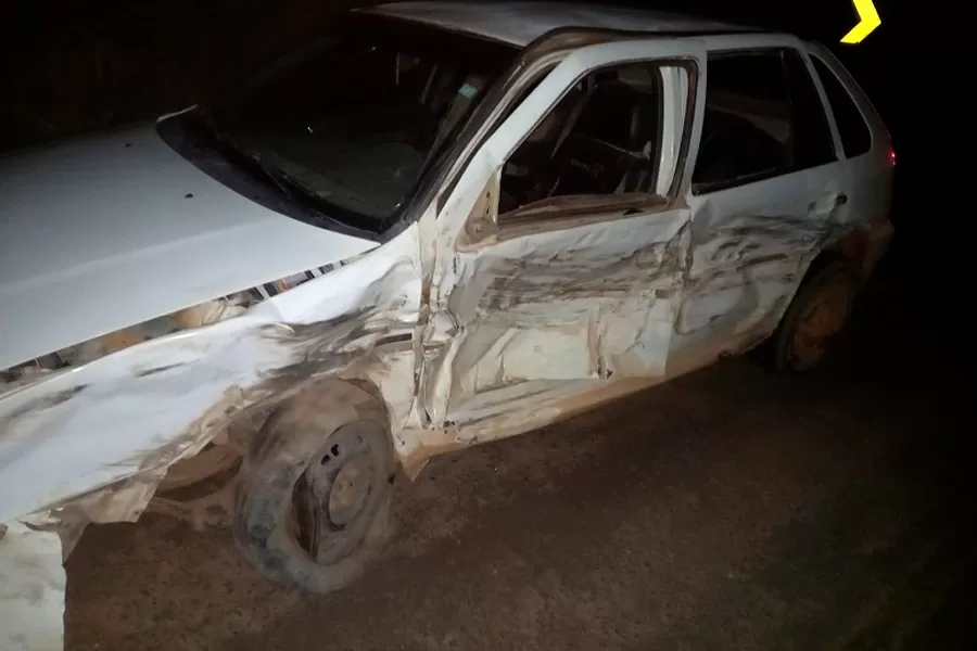 Colisão Frontal na BR-101: Três carros envolvidos e vítimas socorridas à UPA de Teixeira de Freitas