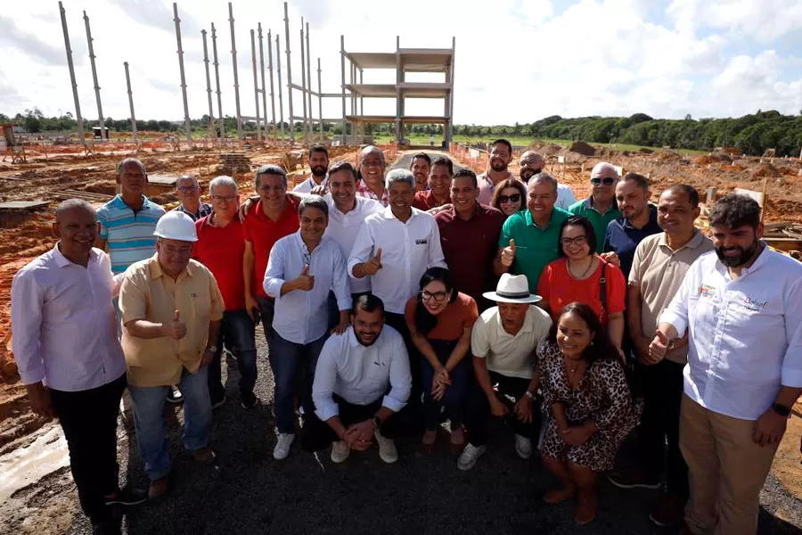 Primeira agenda do domingo (23) do governador é de visita às obras de construção do Hospital Regional de Alagoinhas