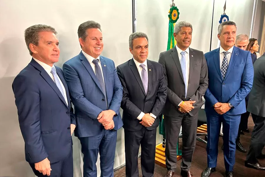Em cooperação inédita, Governo da Bahia oficializa acordo de compra de trens de VLT do Mato Grosso