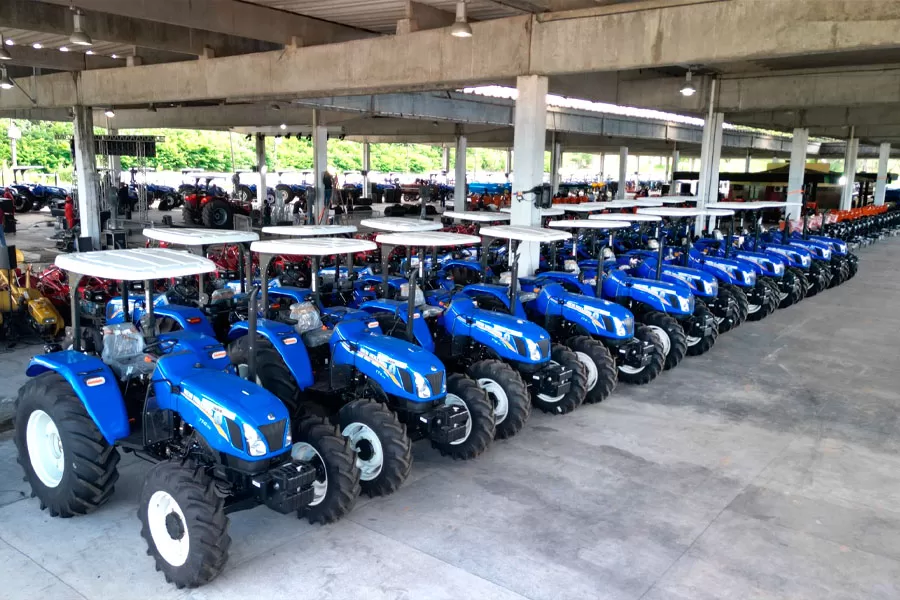 Governo da Bahia lança Plano Safra para agricultura familiar e entrega máquinas e equipamentos agrícolas