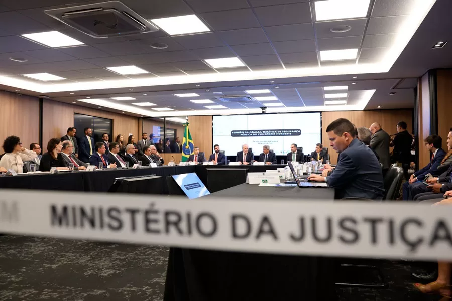 Em Brasília, governador participa de debate sobre segurança pública com o Consórcio Nordeste