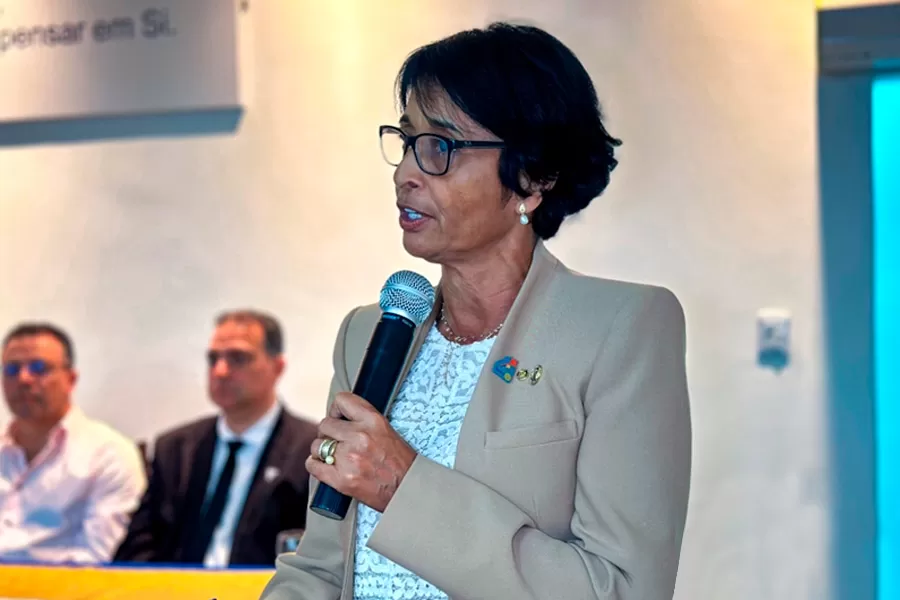 Maria D’Ajuda Baldrae é empossada presidente do Rotary Club de Teixeira de Freitas para o exercício 2024/2025