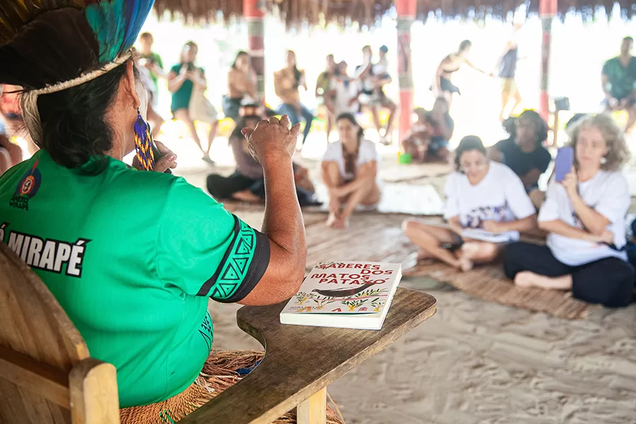 UFSB e Caju de Leitores oferecem curso gratuito de formação em Literatura Indígena para professores e estudantes