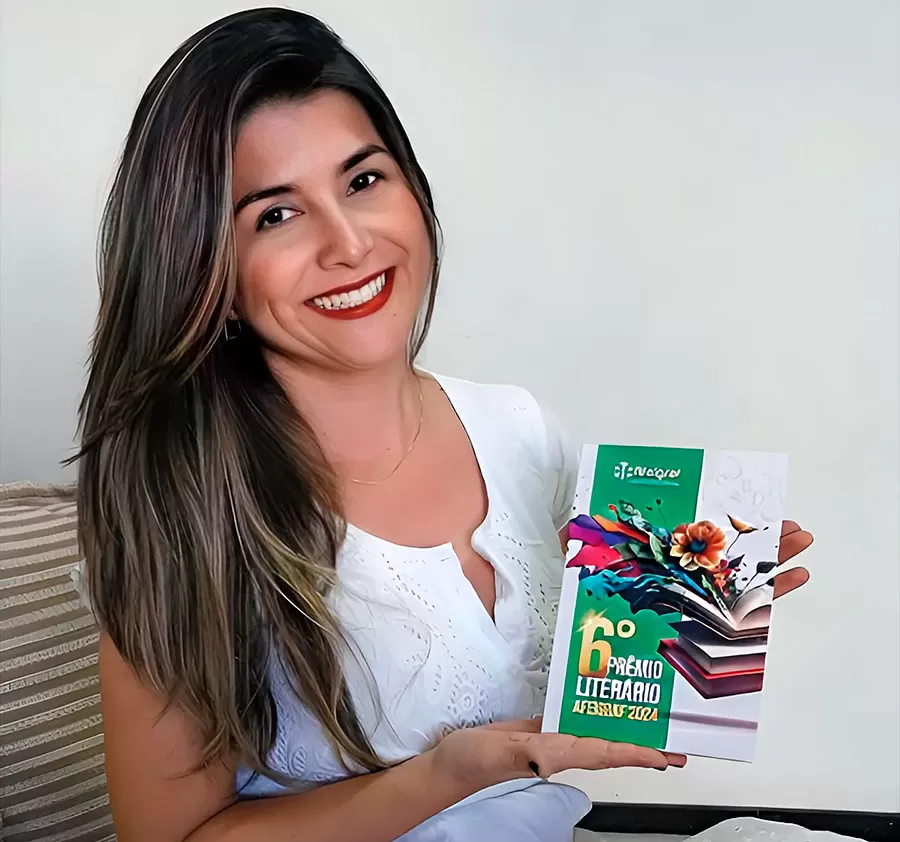 Patrícia Souza tem poema premiado e vai participar da Bienal do Livro de São Paulo