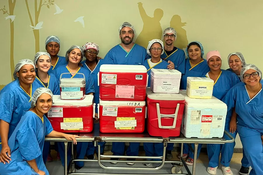 Equipes de saúde e segurança do Estado realizam operação para transplante de órgãos Equipes de saúde e segurança do Estado realizam operação para transplante de órgãos