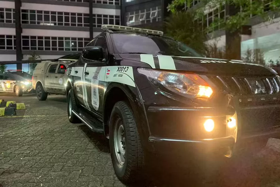 Dois PMs e um ex-agente são presos suspeitos de sequestrar e matar padrasto e enteado na Bahia