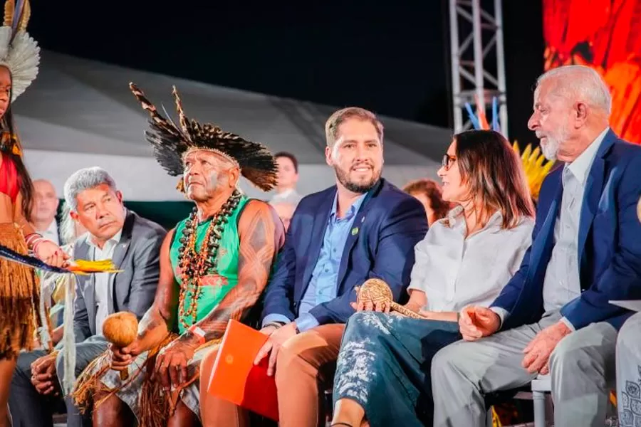 Jerônimo Rodrigues prestigia cerimônia de retorno do Manto Tupinambá ao Museu Nacional do RJ Jerônimo Rodrigues prestigia cerimônia de retorno do Manto Tupinambá ao Museu Nacional do RJ