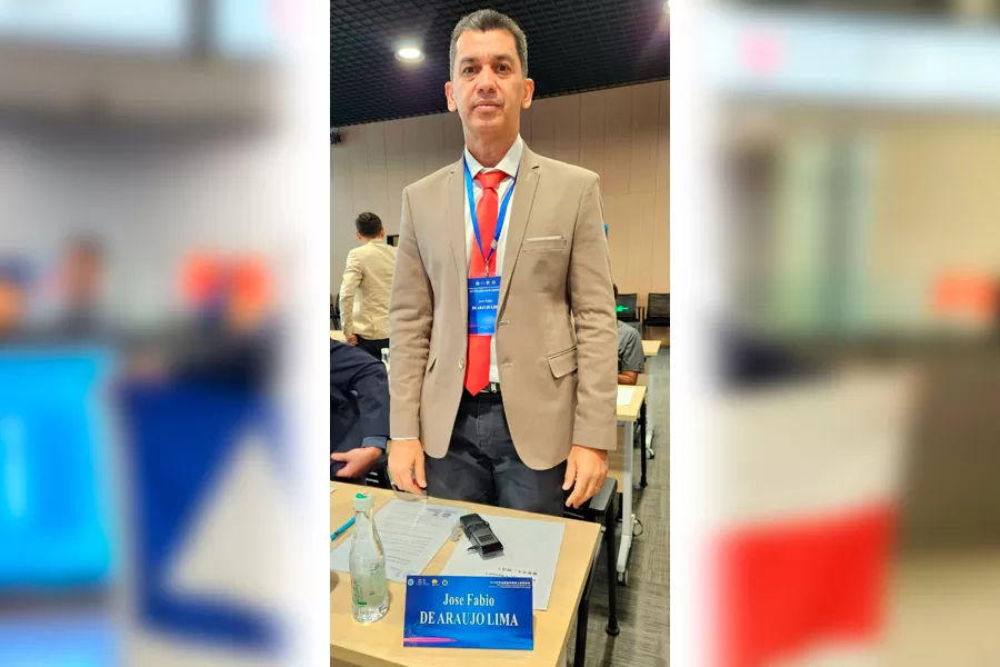 Professor baiano vencedor de Olimpíadas de Matemática do ITA participa de intercâmbio, em Xangai
