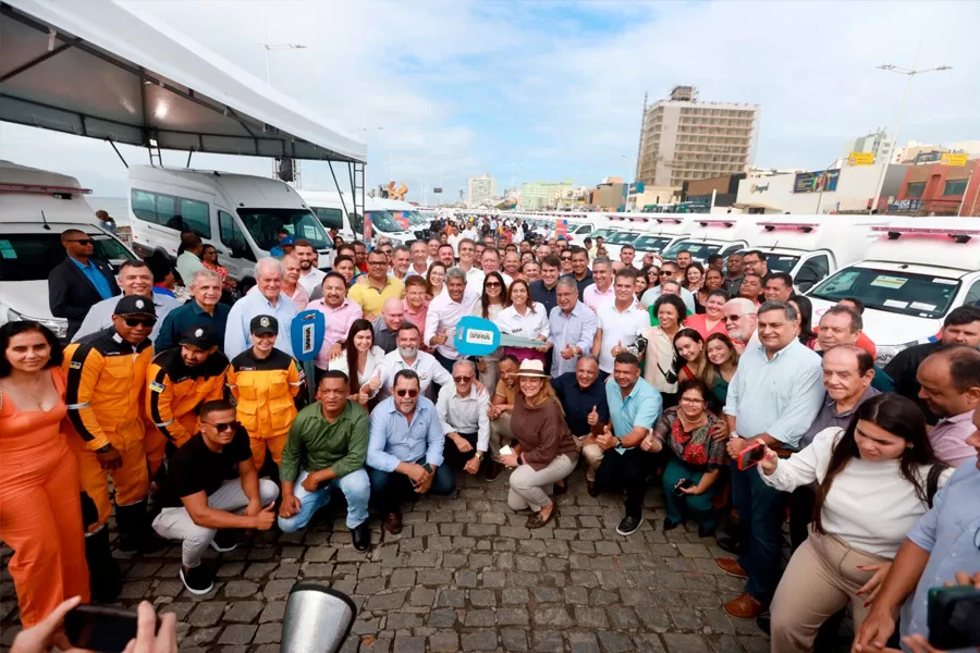 Governo do Estado fortalece saúde no interior com entrega de ambulâncias para 65 municípios