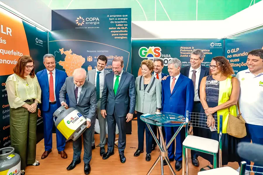 Lula sanciona lei para ampliar produção de combustíveis sustentáveis
