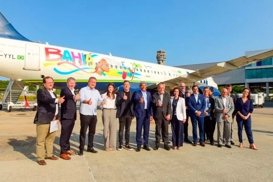 Com avião em homenagem à Bahia, Azul lança novos voos saindo de Salvador