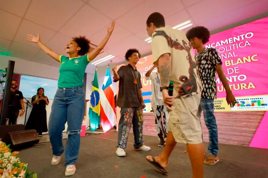 Mais de mil projetos culturais são contemplados com editais da Política Nacional Aldir Blanc na Bahia