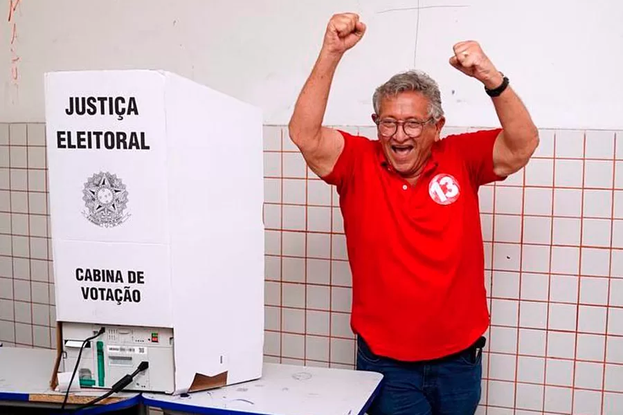 Luiz Caetano (PT) é eleito prefeito em Camaçari com 50,92% dos votos