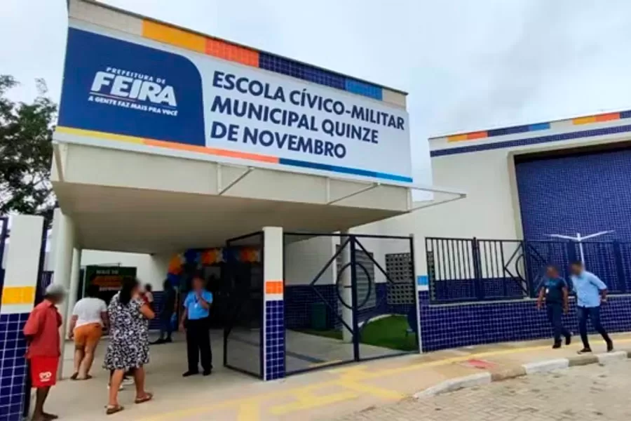 Estudante de 14 anos é flagrada com 40 pinos de cocaína em escola cívico-militar na Bahia