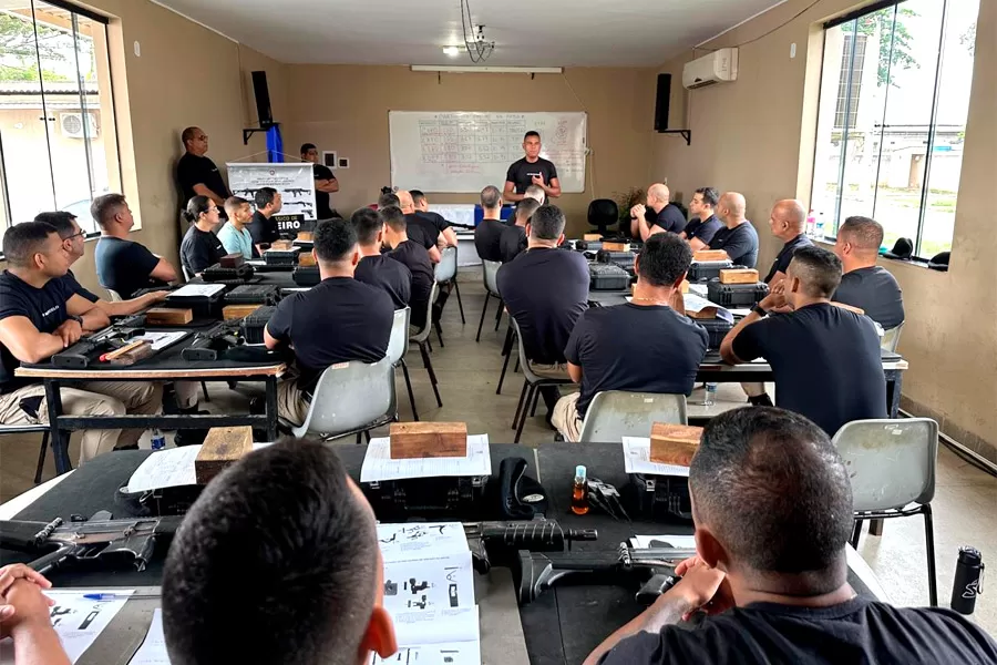 Policiais da 87ª CIPM participam de capacitação intensiva em técnicas de segurança e armamento