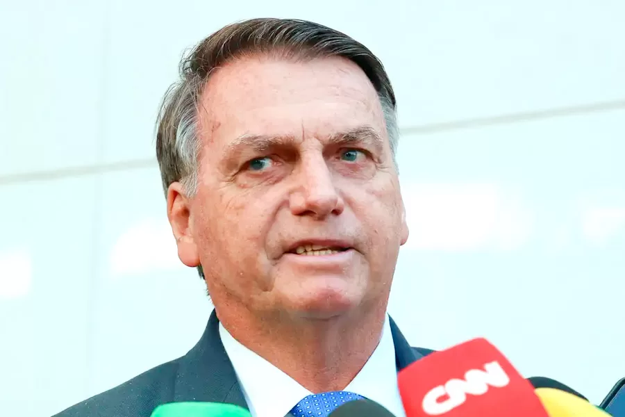 Indiciamento de Bolsonaro repercute entre políticos e autoridades