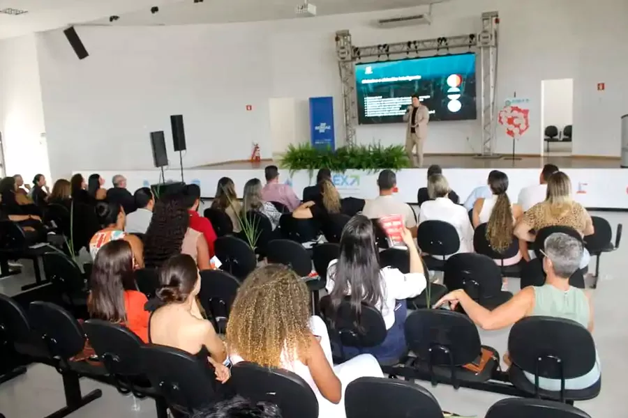 Adex, Sebrae, APES e UPB realizam encontro de gestores e lideranças pelo desenvolvimento no Extremo Sul Adex, Sebrae, APES e UPB realizam encontro de gestores e lideranças pelo desenvolvimento no Extremo Sul