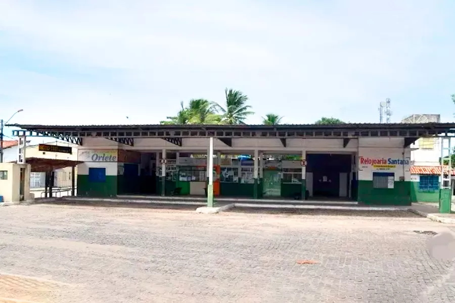 Prefeito Gilvan apresenta projeto para construção de nova rodoviária de Prado em reunião na CONDER